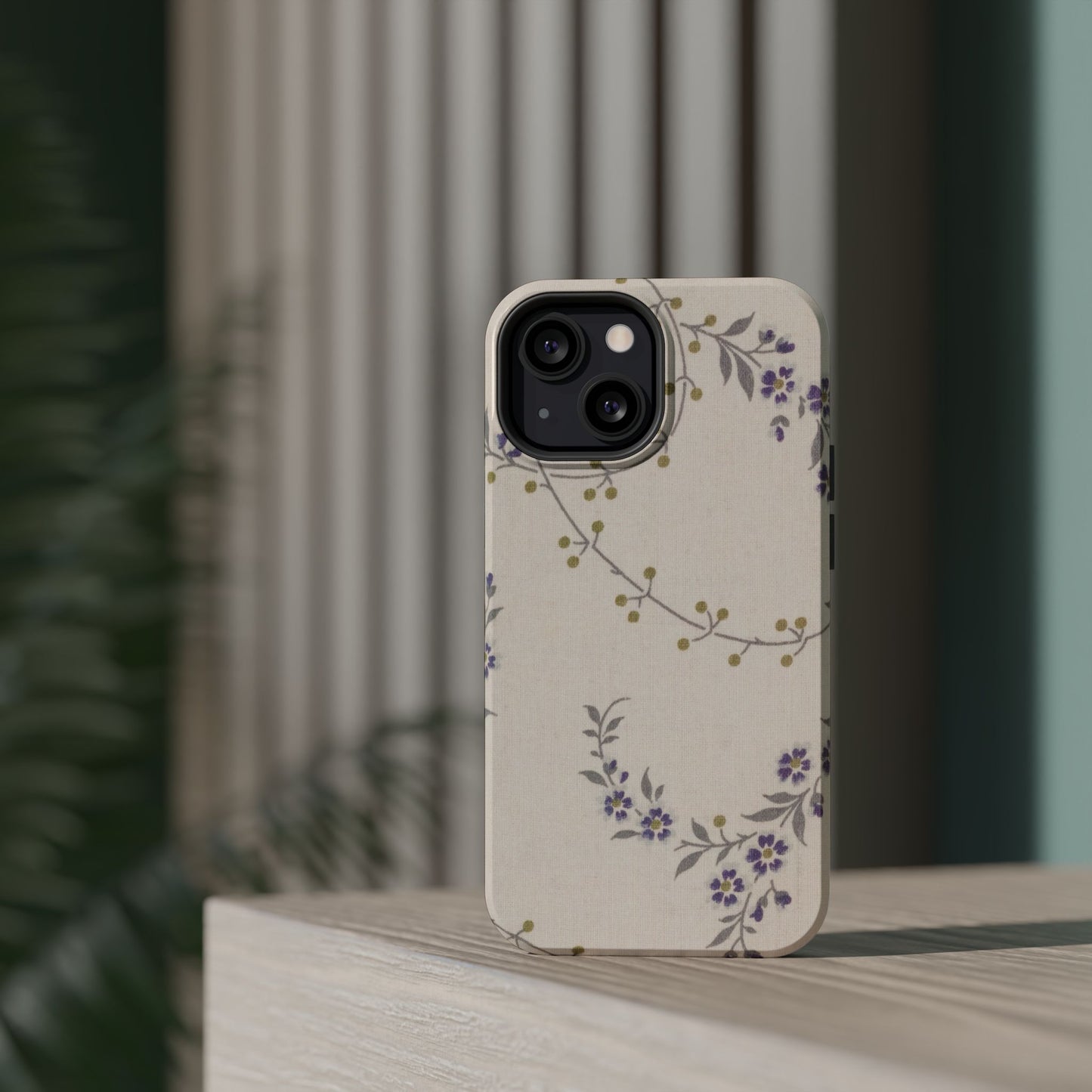 Purple Floral Design - Iphone Magnetic Tough Case