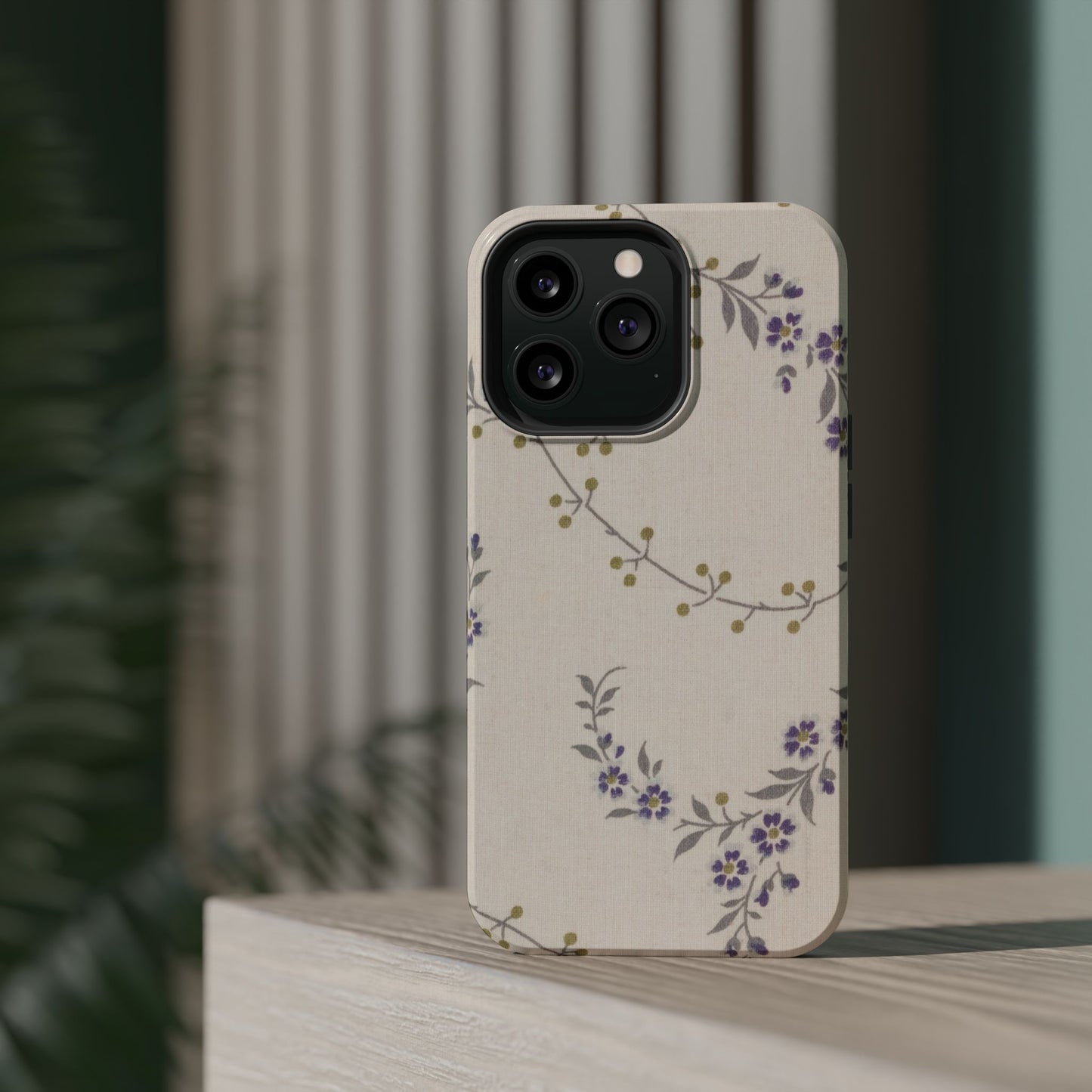 Purple Floral Design - Iphone Magnetic Tough Case