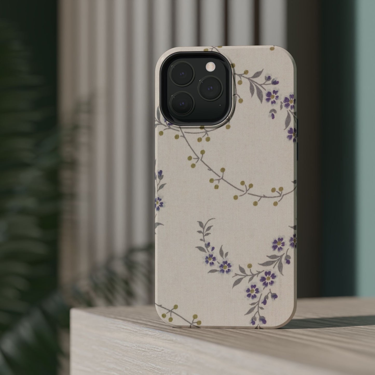 Purple Floral Design - Iphone Magnetic Tough Case