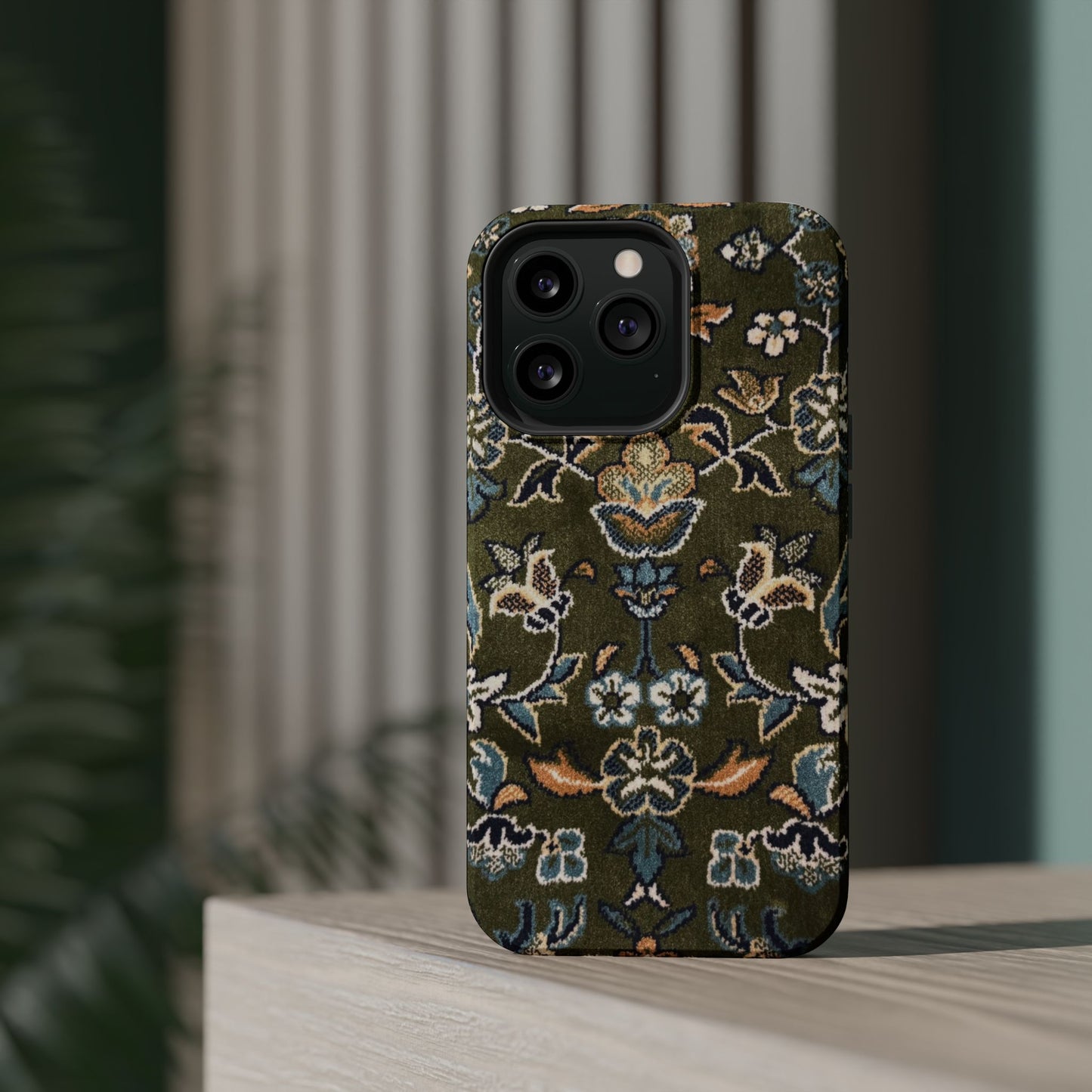 Rawdah Magnetic Tough iPhone Cases (Compatible with MagSafe)