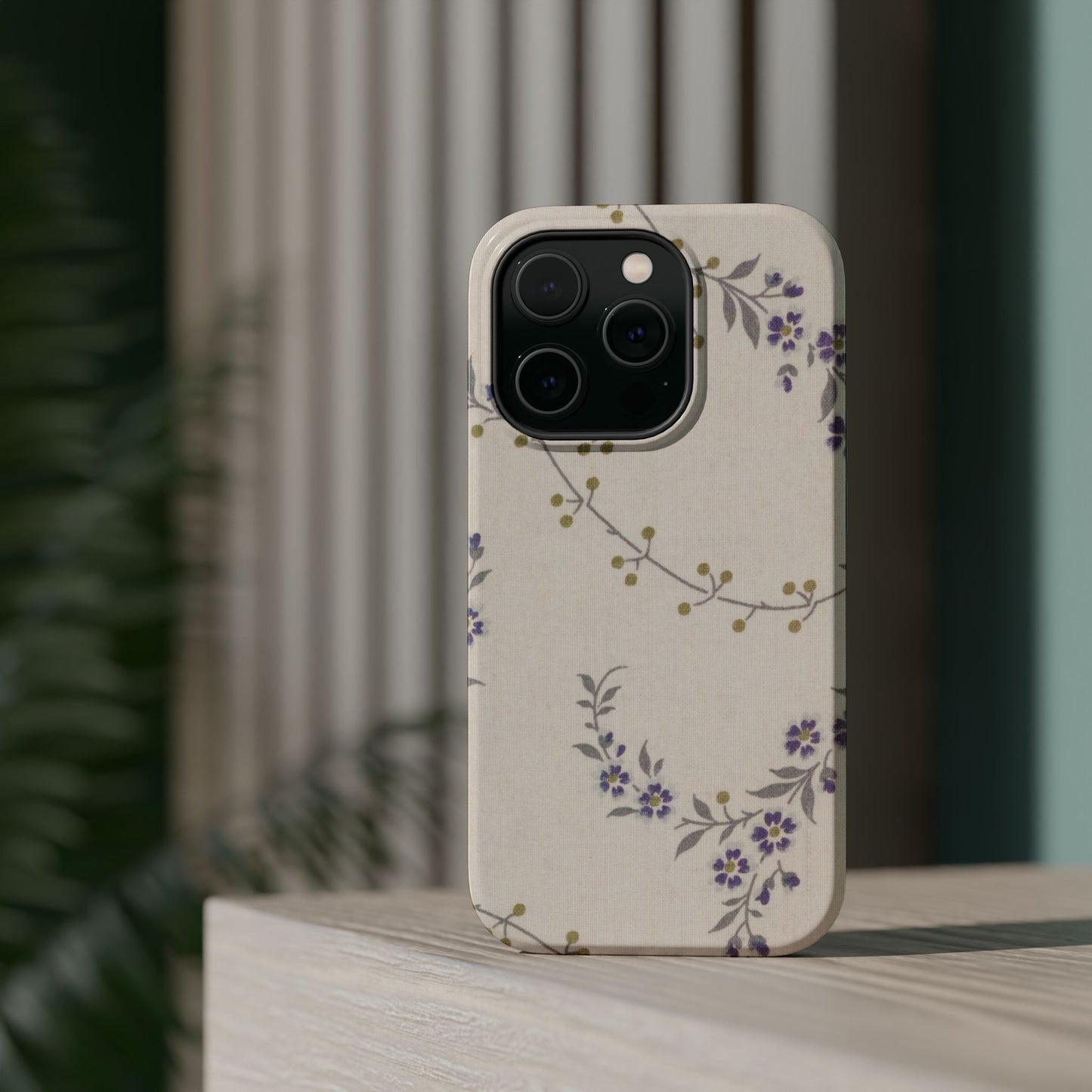 Purple Floral Design - Iphone Magnetic Tough Case