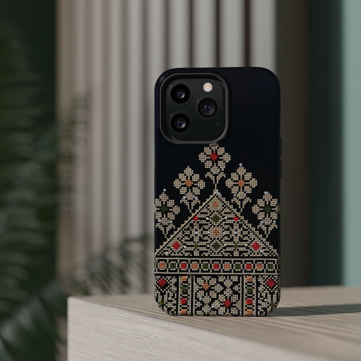 Tatriz gold Design Iphone Magnetic Tough Case