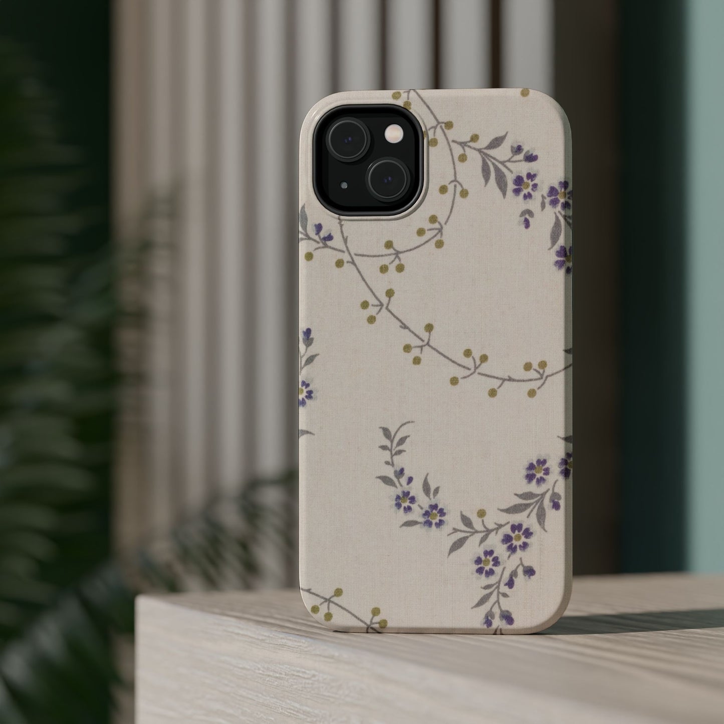 Purple Floral Design - Iphone Magnetic Tough Case