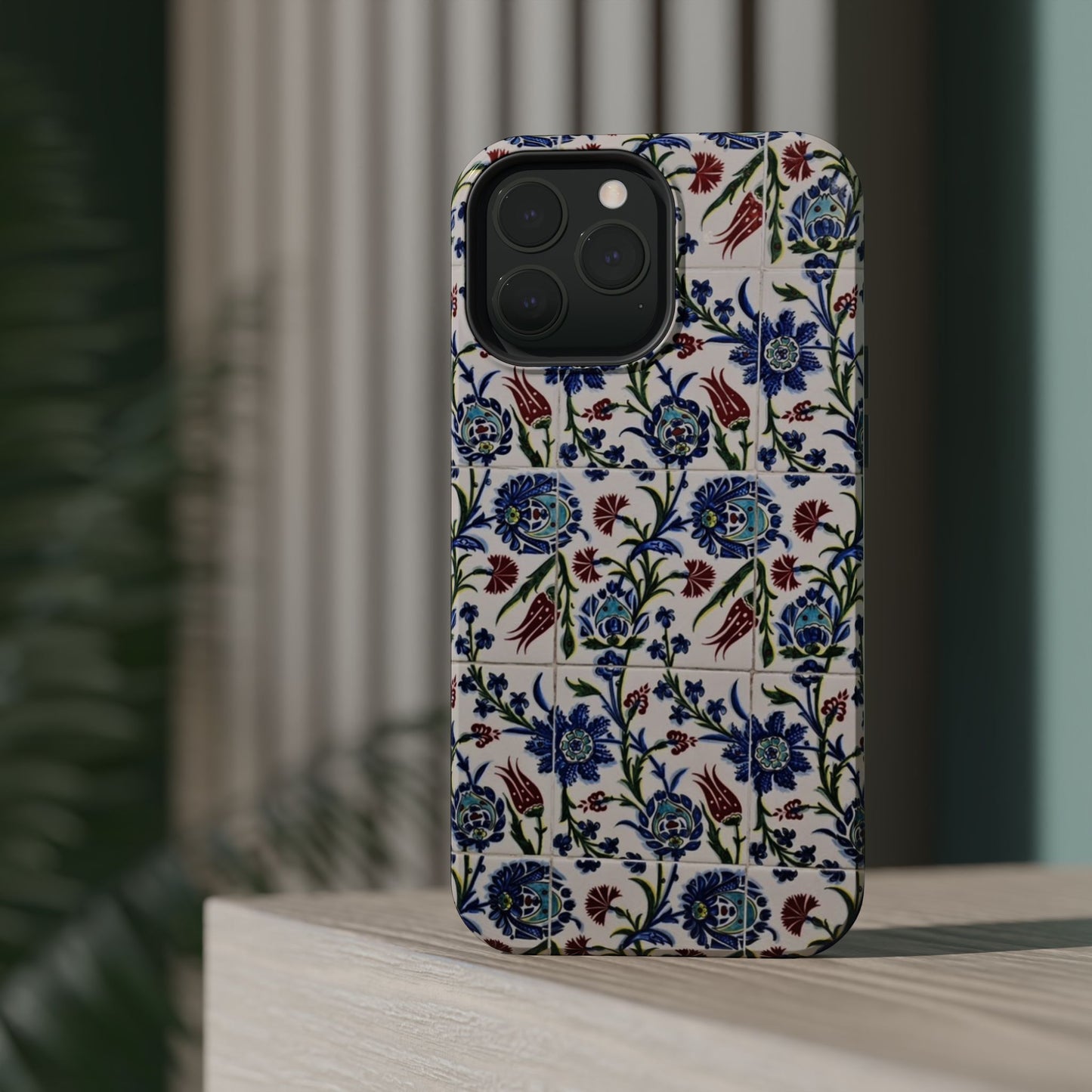 Blue ceramic Floral Design - Iphone Magnetic Tough Case