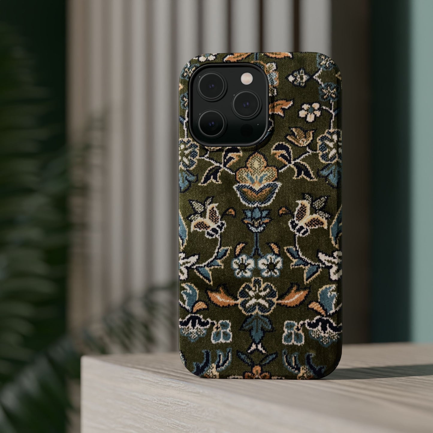 Rawdah Magnetic Tough iPhone Cases (Compatible with MagSafe)
